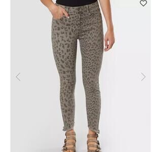 Kancan High Rise Crop Skinny Jeans Leopard Army Green Fringe Hem Size 27 NWT
